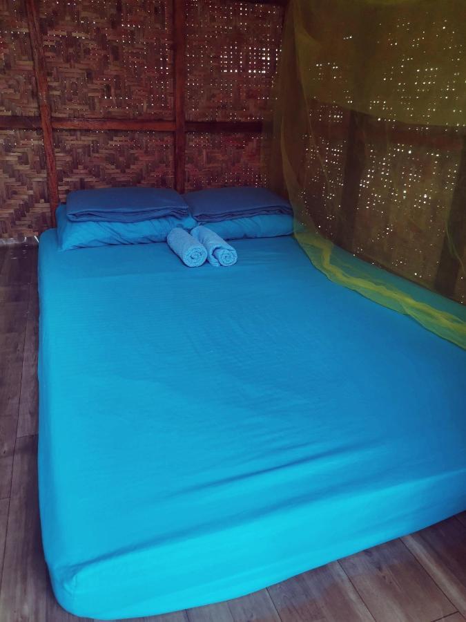 Junjals Backpackers Chalet Bohol Extérieur photo